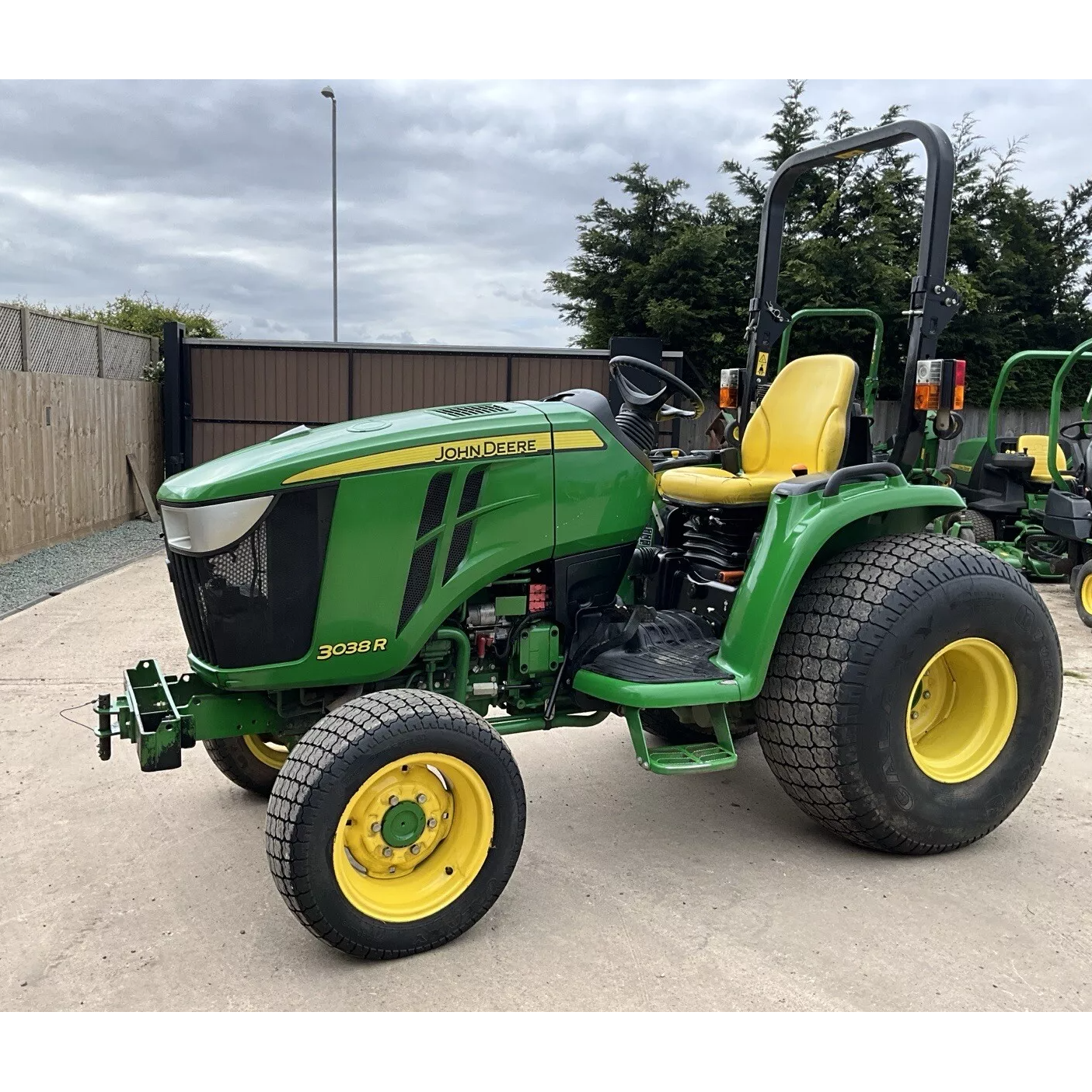 2016 JOHN DEERE 3038R 38HP COMPACT TRACTOR